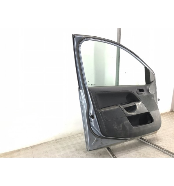 Дверь передняя левая бу для Ford Fiesta 5 1.4 i,  2006 г.