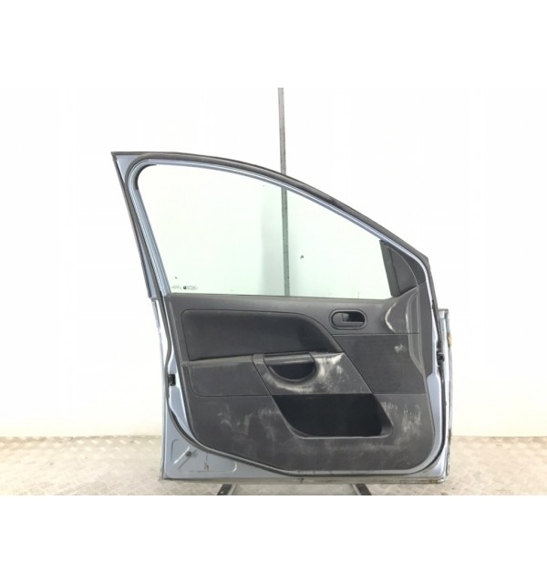 Дверь передняя левая бу для Ford Fiesta 5 1.4 i,  2006 г.