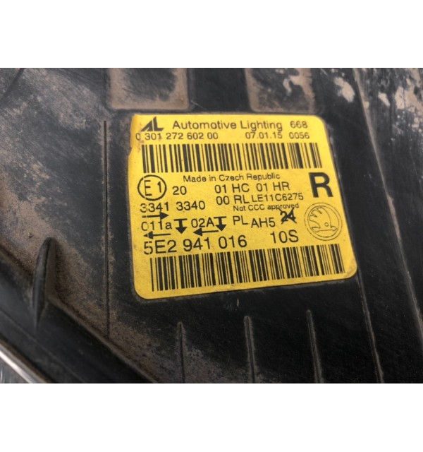 Фара правая бу для Skoda Octavia A7 1.6 TDi,  2015 г.