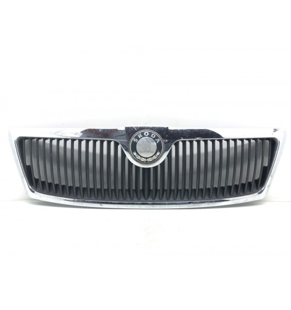 Решетка радиатора бу для Skoda Octavia A5 1.6 i,  2007 г.