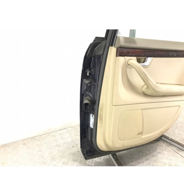 Дверь задняя правая бу для Audi A4 B7 3.2 FSI,  2005 г.