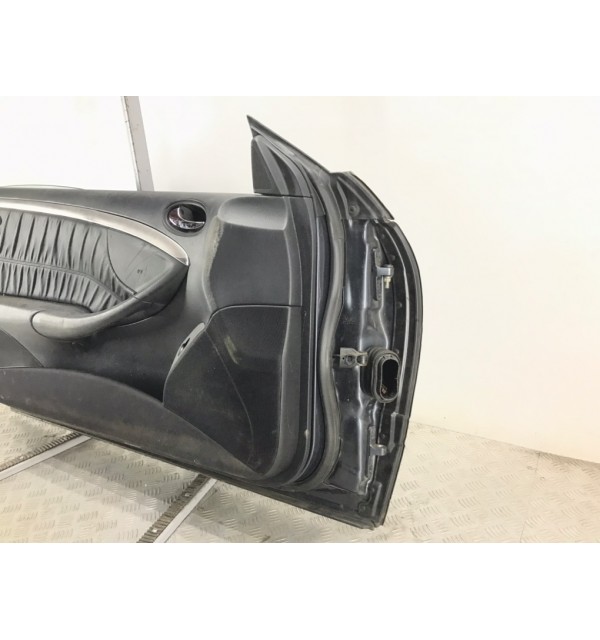 Дверь передняя левая бу для Mercedes CLK W209 2.2 CDi,  2009 г.