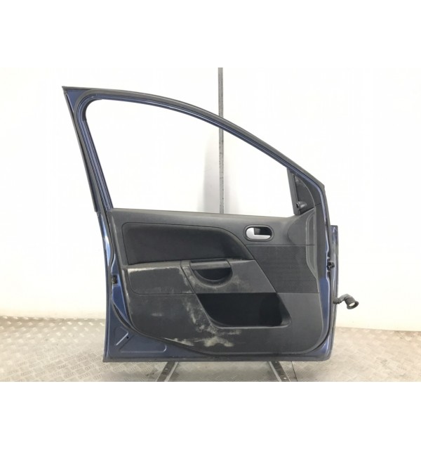 Дверь передняя левая бу для Ford Fiesta 5 1.4 TDCi,  2006 г.
