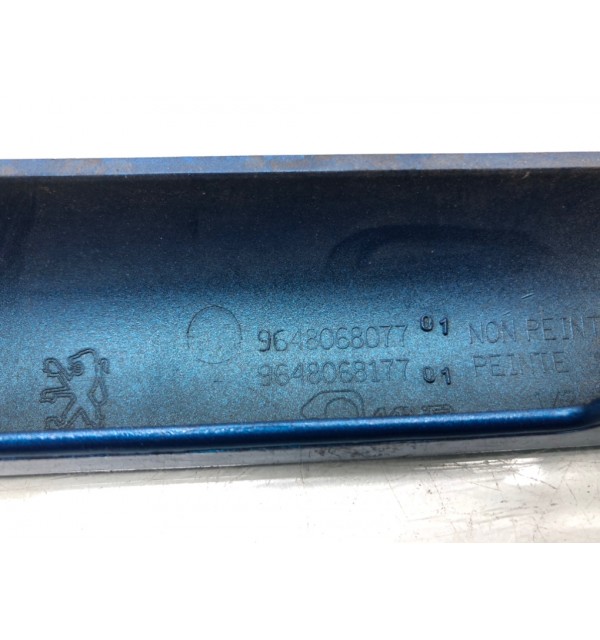 Накладка подсветки номера бу для Peugeot 207  1.6 i,  2007 г.