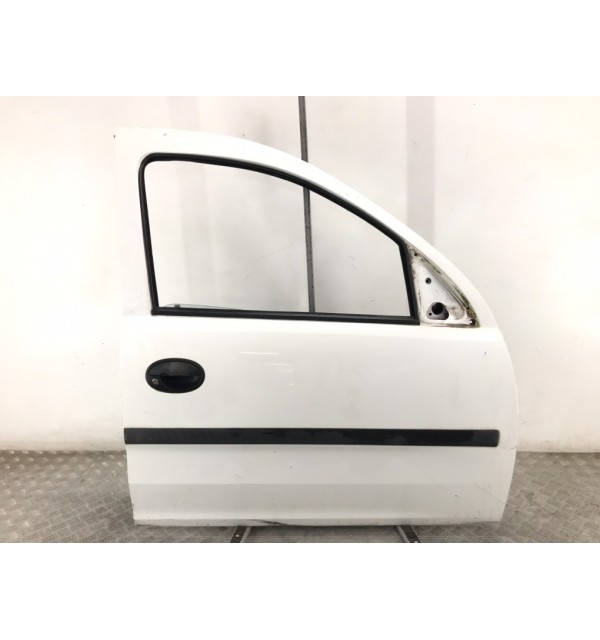 Дверь передняя правая бу для Opel Combo C 1.3 CDTi,  2007 г.