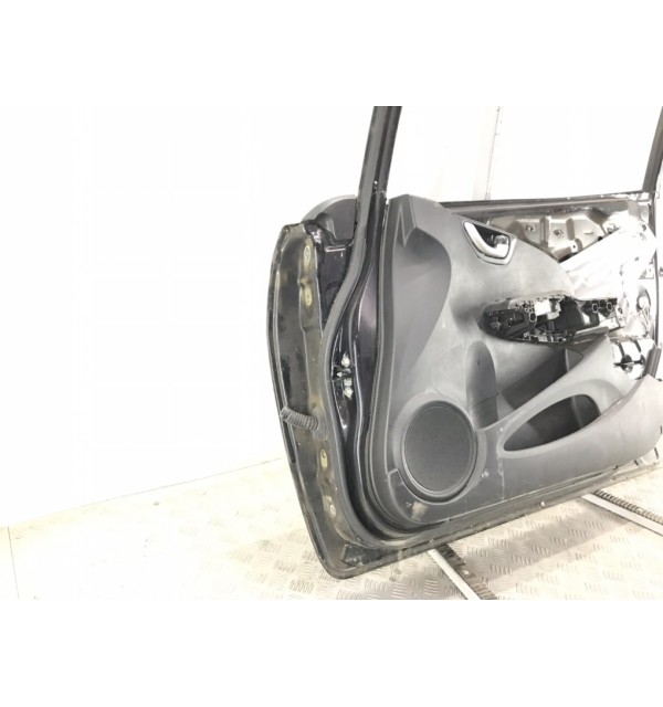 Дверь передняя правая бу для Honda Jazz 2 1.3 i,  2013 г.
