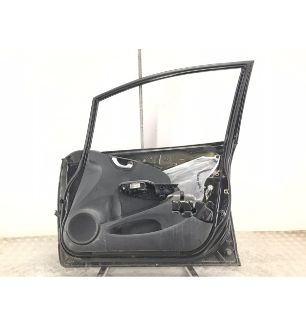 Дверь передняя правая бу для Honda Jazz 2 1.3 i,  2013 г.
