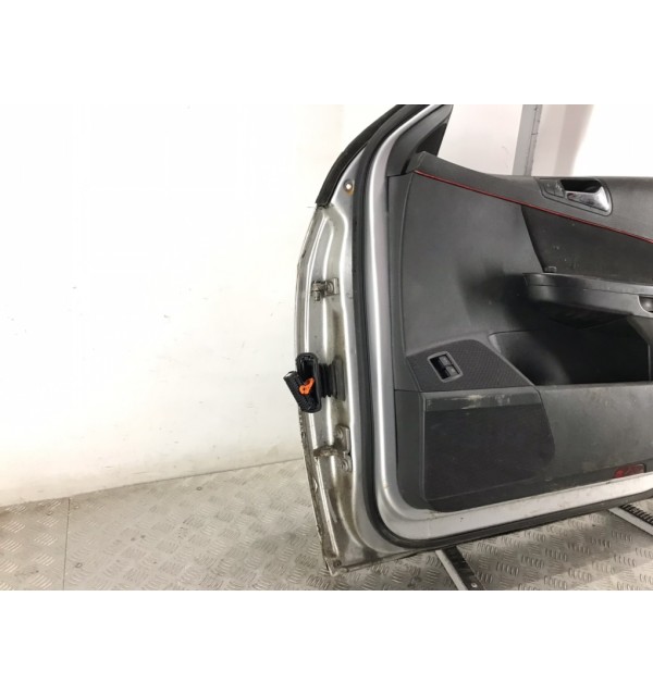 Дверь передняя правая бу для Volkswagen Passat B6 1.9 TDi,  2007 г.