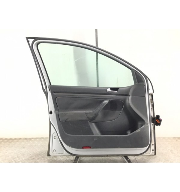 Дверь передняя левая бу для Volkswagen Golf 5 1.9 TDi,  2006 г.