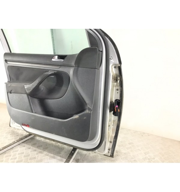Дверь передняя левая бу для Volkswagen Golf 5 1.9 TDi,  2006 г.