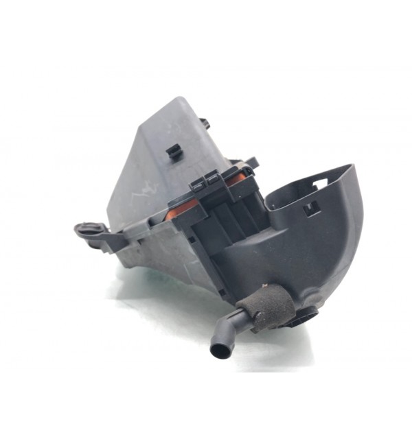 Корпус воздушного фильтра бу для BMW 3 E90/E91/E92/E93 2.0 TD,  2010 г.