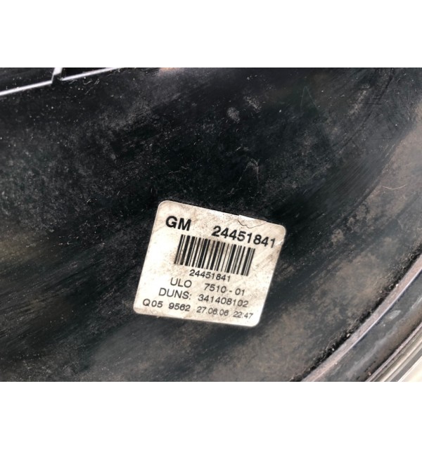 Фонарь задний левый бу для Opel Zafira B 1.6 i,  2006 г.