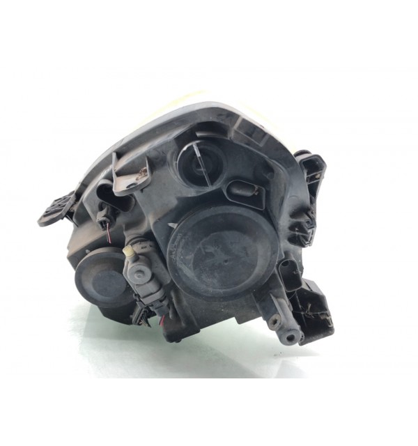 Фара правая бу для Nissan Qashqai  1.6 i,  2007 г.