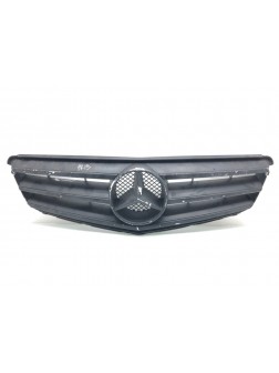 Решетка радиатора бу для Mercedes C W204 1.8 i, 2008 г.
