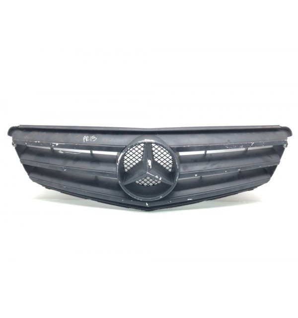 Решетка радиатора бу для Mercedes C W204 1.8 i,  2008 г.