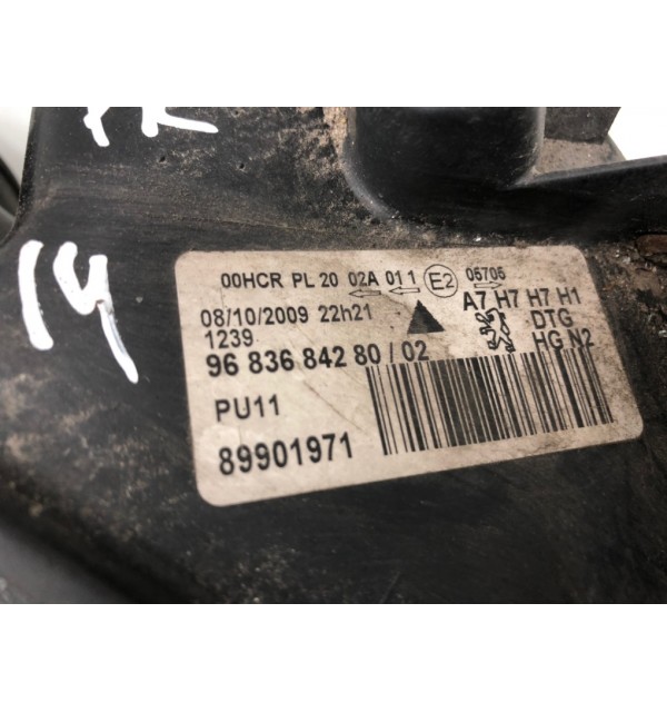 Фара правая бу для Peugeot 207 CC 1.6 i,  2009 г.