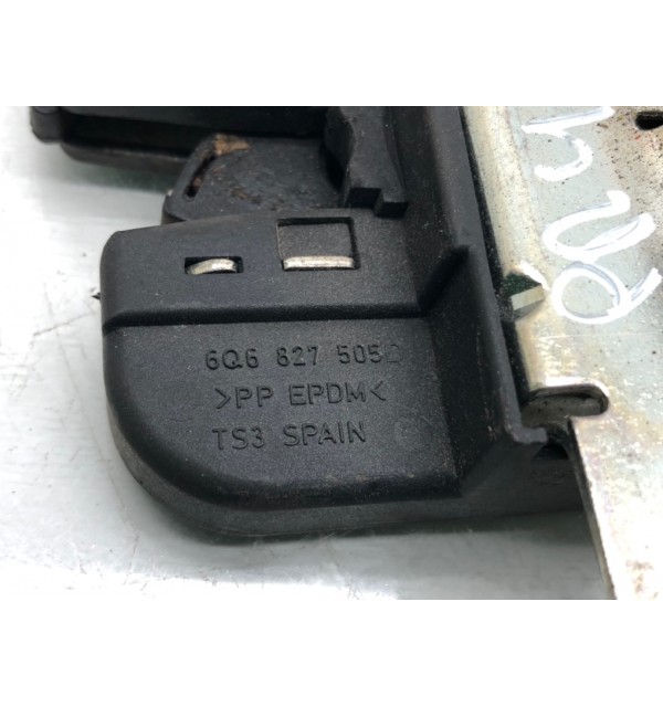 Замок багажника бу для Volkswagen Polo 4 1.4 i,  2007 г.