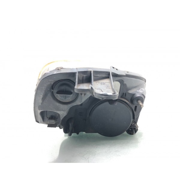 Фара левая бу для Citroen Nemo  1.3 HDi,  2010 г.