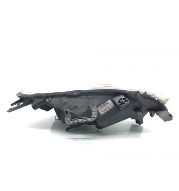 Фара левая бу для Peugeot Partner 2 1.6 HDi,  2010 г.