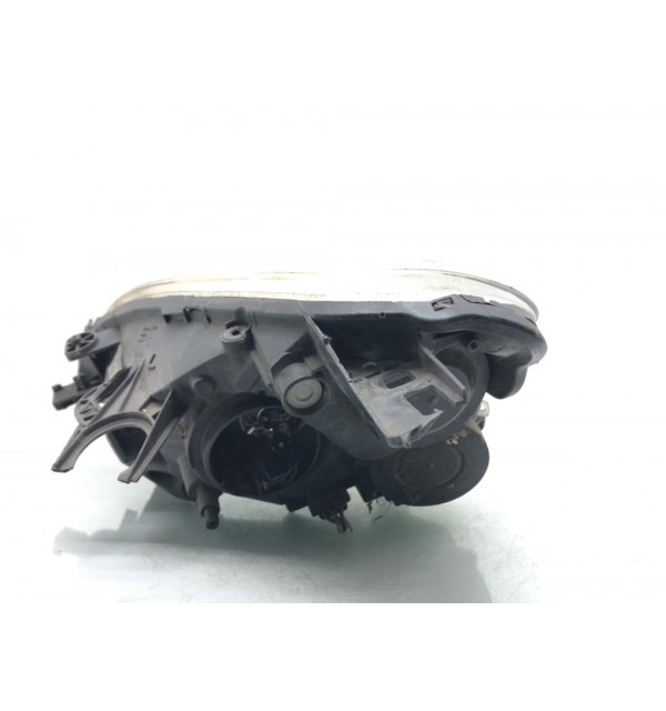 Фара правая бу для Peugeot Partner 2 1.6 HDi,  2010 г.