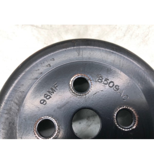 Шкив помпы бу для Ford Focus 2 1.6 i,  2008 г.