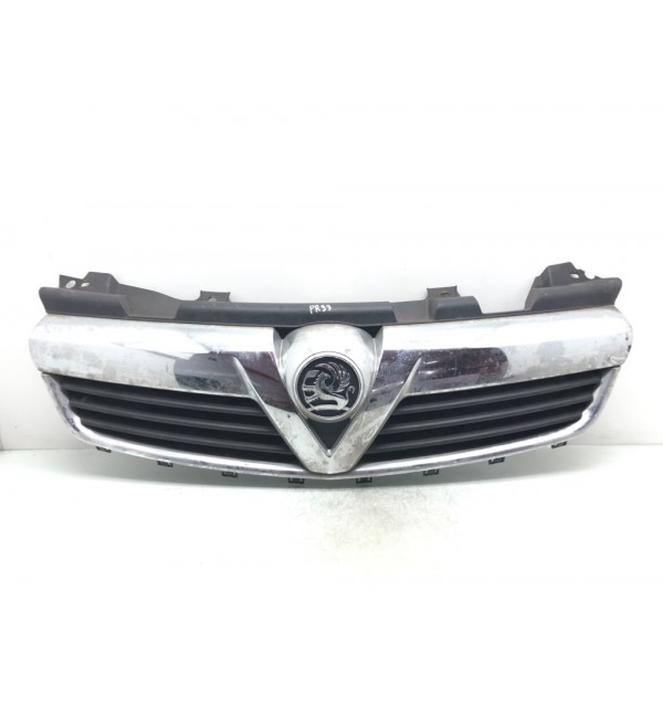 Решетка радиатора бу для Opel Zafira B 1.9 CDTi,  2007 г.