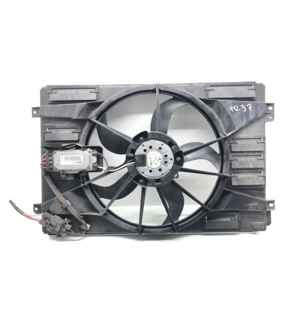 Вентилятор радиатора бу для Seat Leon  1.6 TDi,  2012 г.