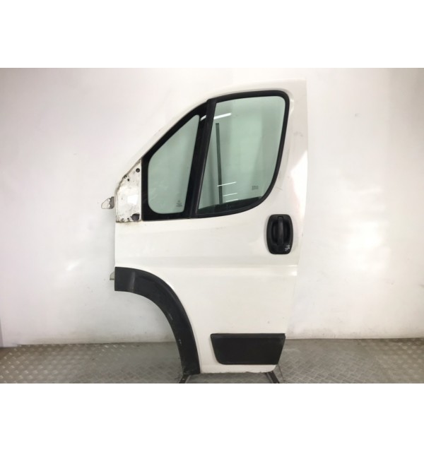 Дверь передняя левая бу для Peugeot Boxer  2.2 HDi,  2015 г.