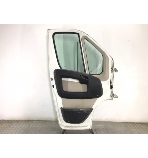 Дверь передняя левая бу для Peugeot Boxer  2.2 HDi,  2015 г.