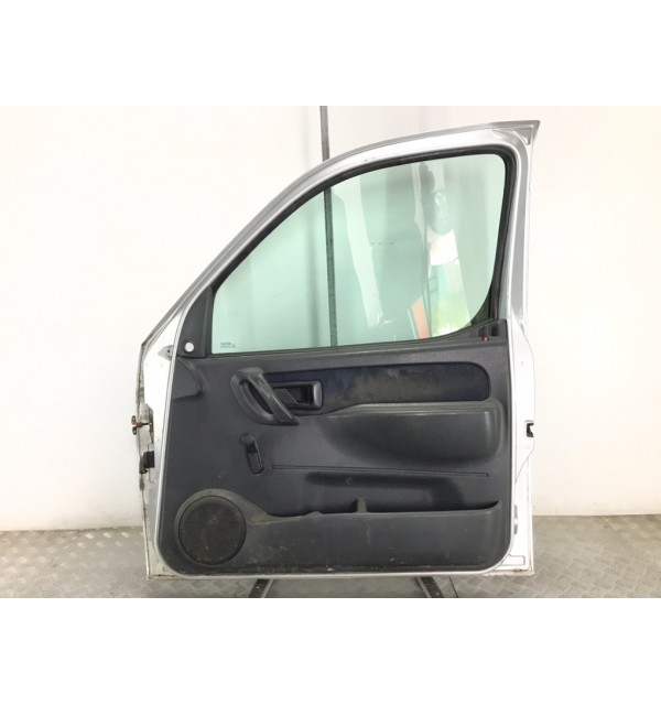 Дверь передняя правая бу для Peugeot Partner 1 1.6 HDi,  2007 г.