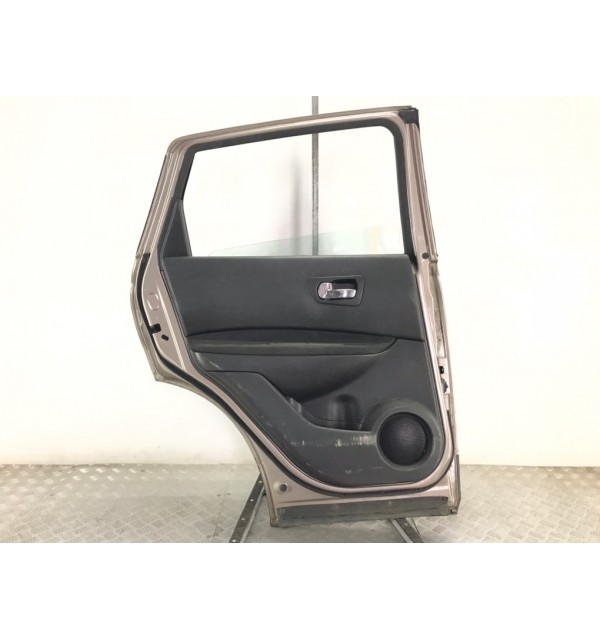 Дверь задняя левая бу для Nissan Qashqai  1.6 i,  2007 г.