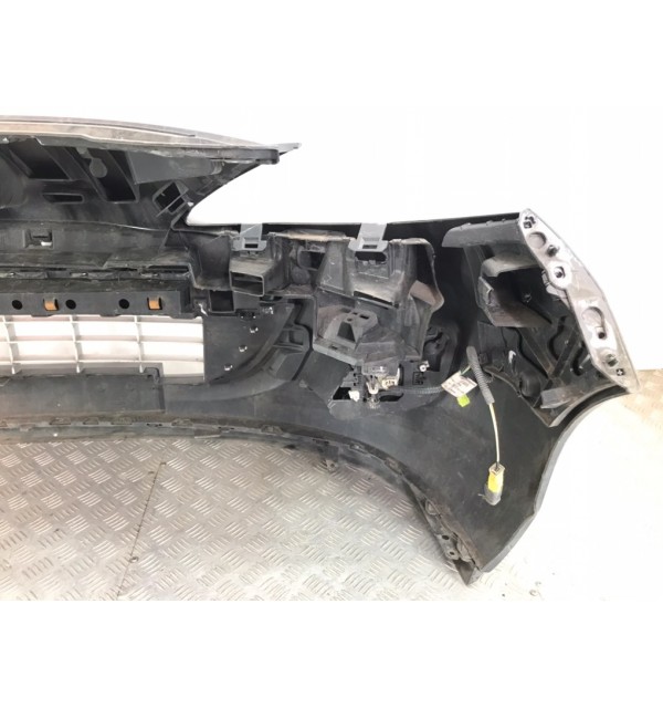 Бампер передний бу для Peugeot 207 CC 1.6 i,  2009 г.