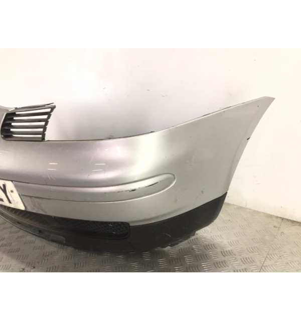 Бампер передний бу для Seat Arosa  1.0 i,  2004 г.