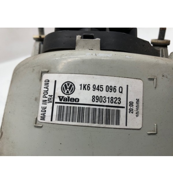 Фонарь задний правый бу для Volkswagen Golf 5 2.0 TDi,  2006 г.