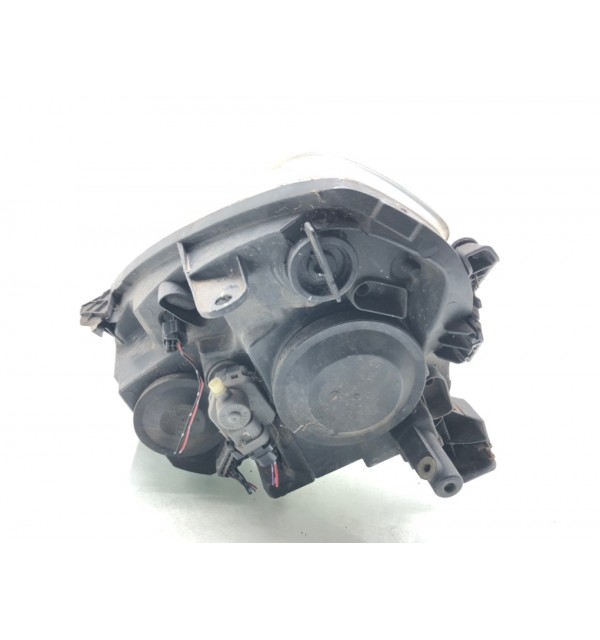 Фара правая бу для Nissan Qashqai  1.5 DCi,  2009 г.
