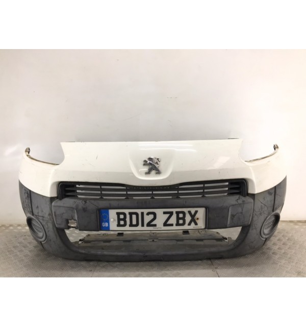 Бампер передний бу для Peugeot Partner 2 1.6 HDi,  2012 г.
