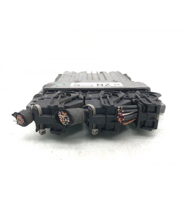 Блок управления двигателем бу для Nissan Qashqai  1.5 DCi,  2010 г.