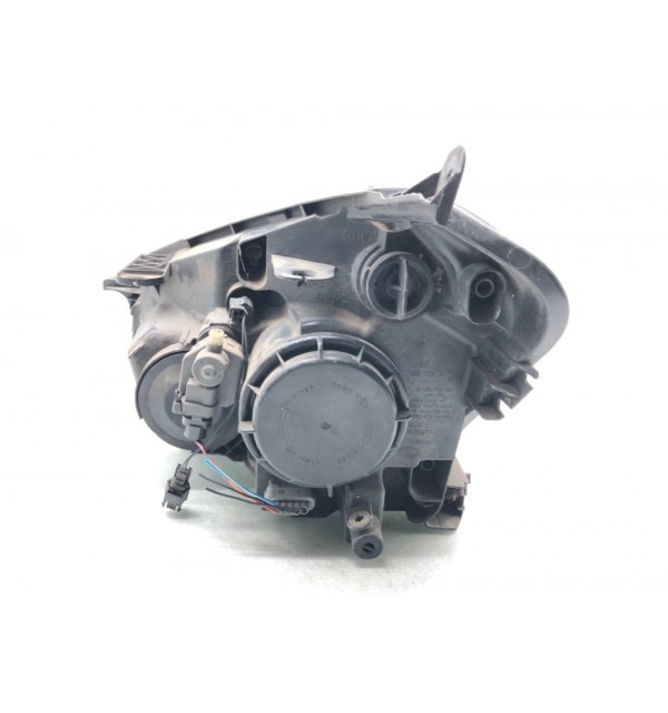 Фара правая бу для Nissan Qashqai  1.5 DCi,  2010 г.