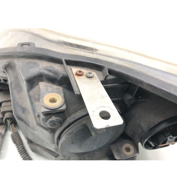 Фара правая бу для Ford Focus 2 1.6 i,  2009 г.