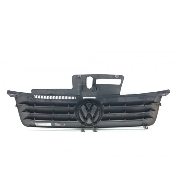 Решетка радиатора бу для Volkswagen Polo 4 1.2 i,  2003 г.