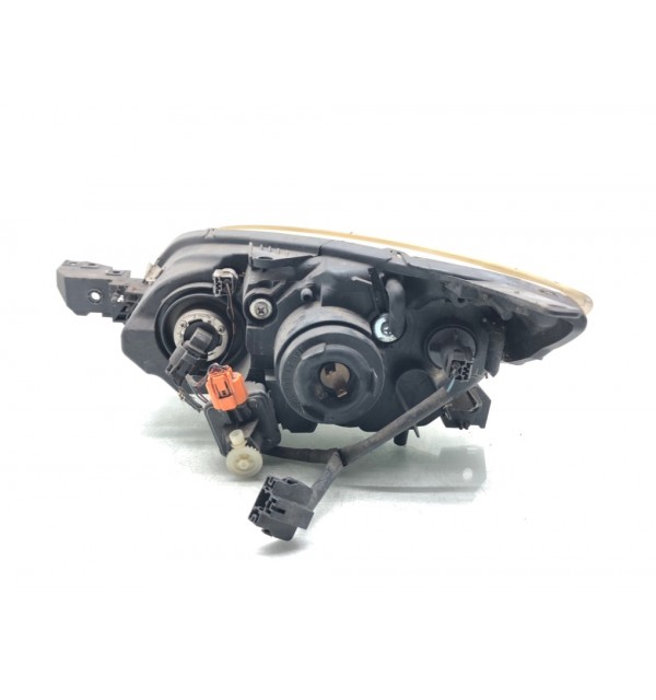 Фара правая бу для Mazda 3  BK 1.6 i,  2004 г.