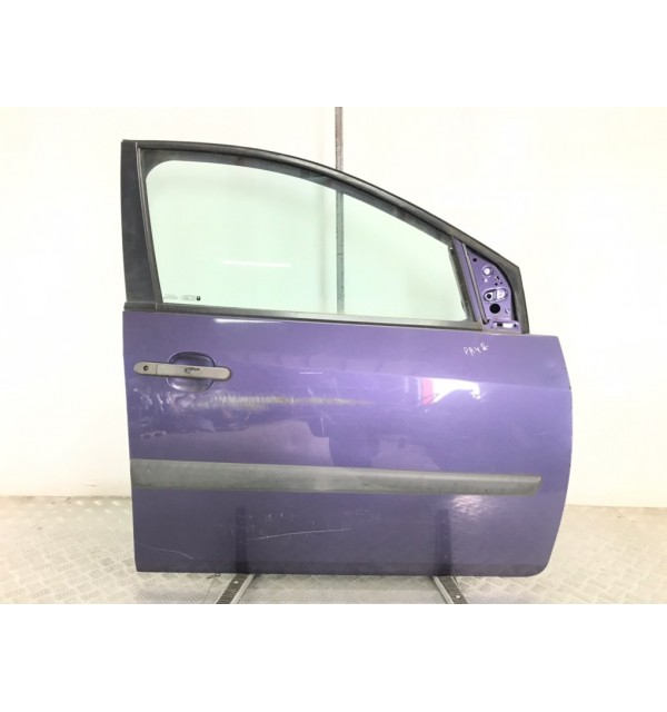 Дверь передняя правая бу для Ford Fiesta 5 1.3 i,  2006 г.
