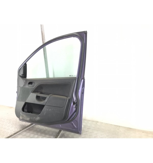 Дверь передняя правая бу для Ford Fiesta 5 1.3 i,  2006 г.