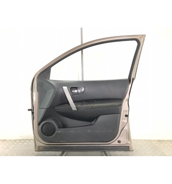 Дверь передняя правая бу для Nissan Qashqai  1.6 i,  2007 г.