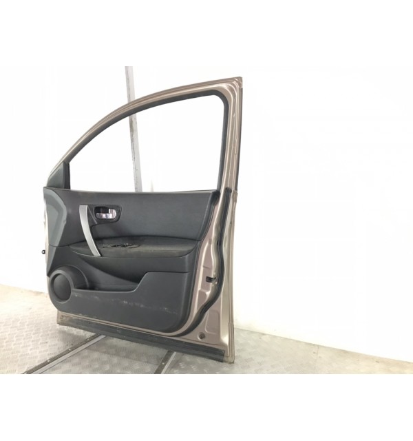 Дверь передняя правая бу для Nissan Qashqai  1.6 i,  2007 г.