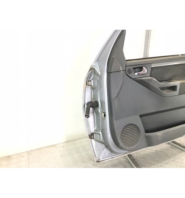 Дверь передняя правая бу для Opel Meriva A 1.4 i,  2007 г.