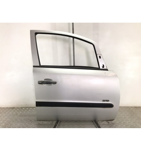Дверь передняя правая бу для Opel Zafira B 1.9 CDTi,  2007 г.
