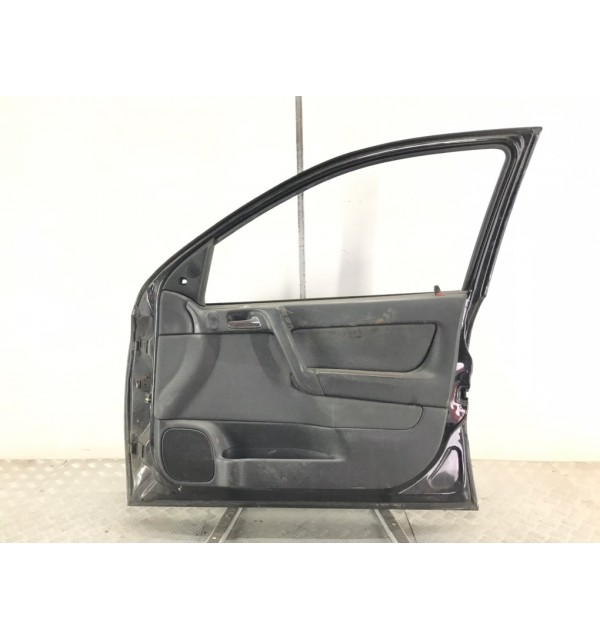 Дверь передняя правая бу для Opel Astra G 1.6 i,  2003 г.