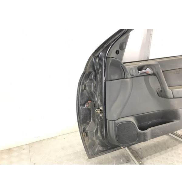 Дверь передняя правая бу для Opel Astra G 1.6 i,  2003 г.