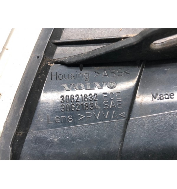 Поворотник правый бу для Volvo S40  1.8 i,  2004 г.